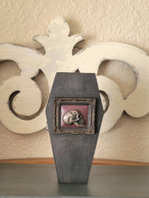 Load image into Gallery viewer, Coffin Jewelry/Trinket Box Skulls
