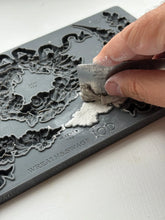 Load image into Gallery viewer, Wreath &amp; Swags 6x10 IOD Mould™
