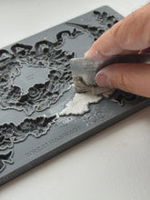 Load image into Gallery viewer, Wreath &amp; Swags 6x10 IOD Mould™
